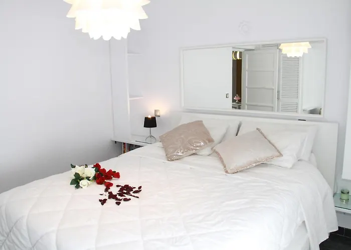 Shiny Per Family Apartment